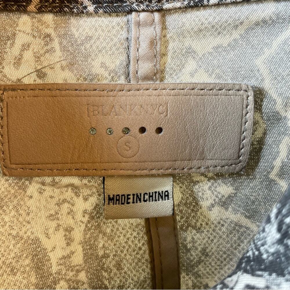 Blank NYC Snake Python Print Cropped Moto Jacket Lyocell Gray Small - Picture 4 of 7